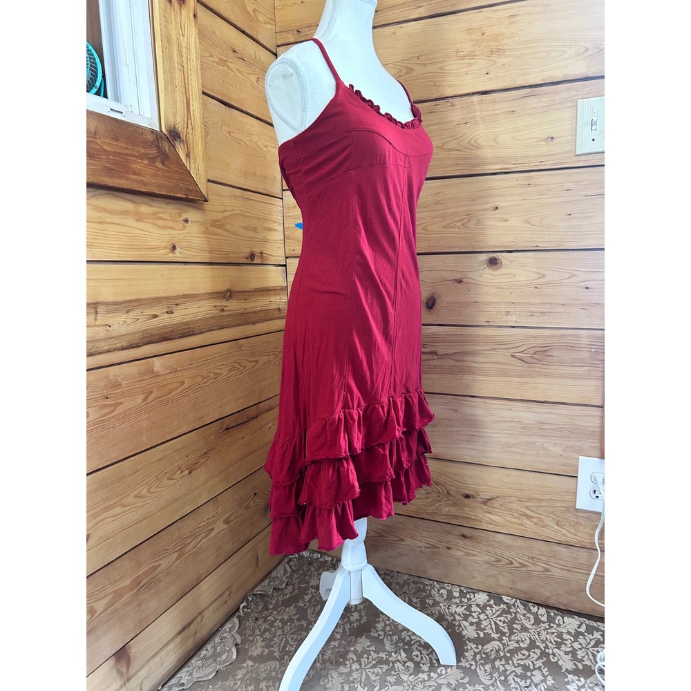 Women’s Red High-Low Ruffle Hem Dress - Picture 2 of 5